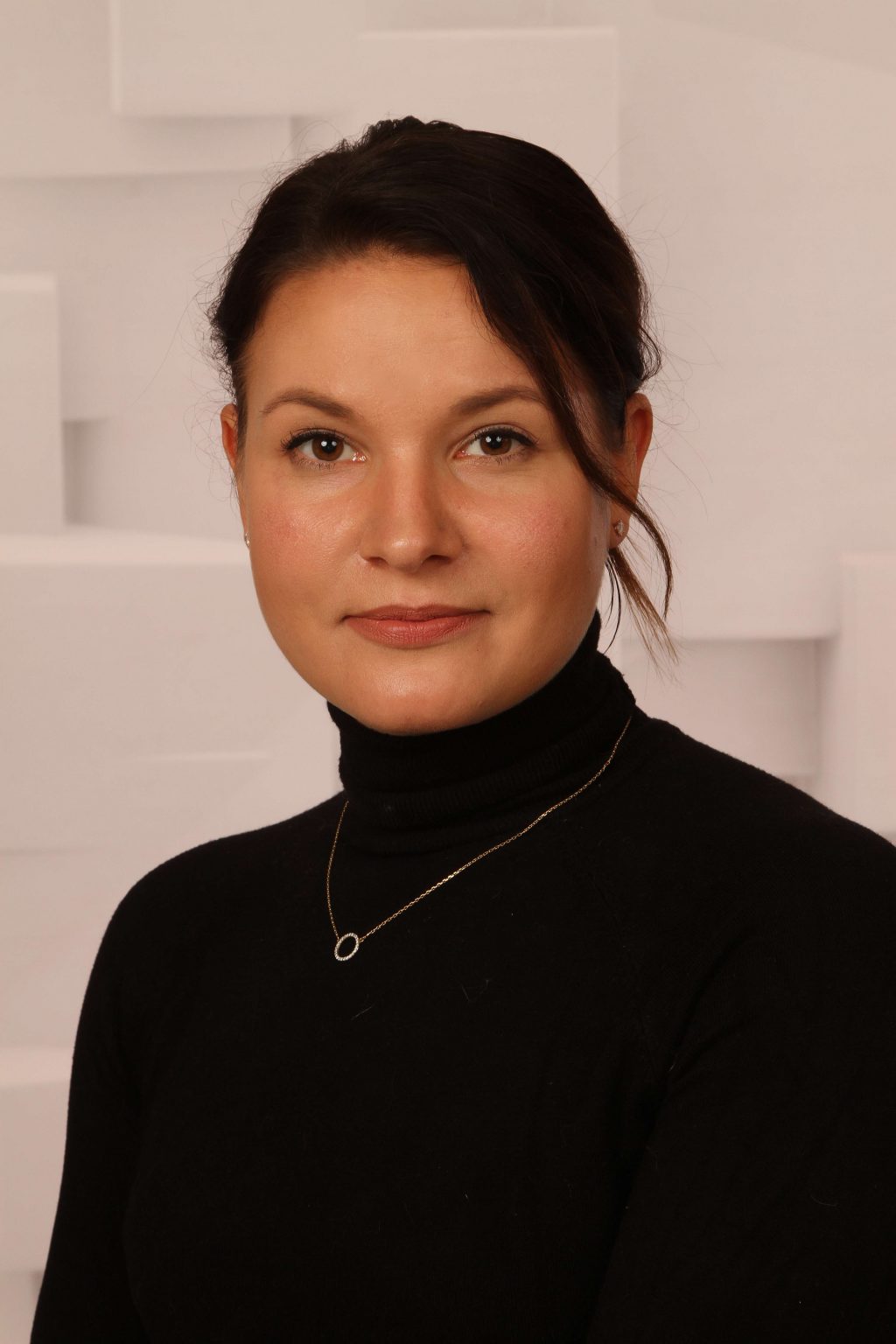 RÖLL Elisa, Prof. Mag.